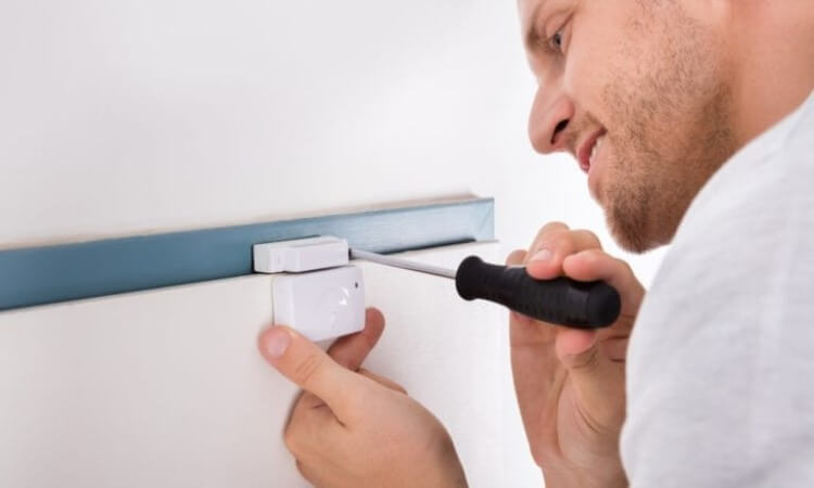 How To The Replace Batteries In A Door Alarm Sensor