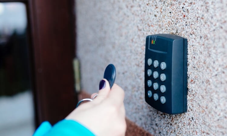 The 7 Best Door Alarms For Autism: A Buyer’s Guide